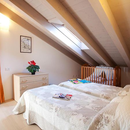 4 Village Centre Lenno Homes With Pool-By Italian Apartments 客房 照片