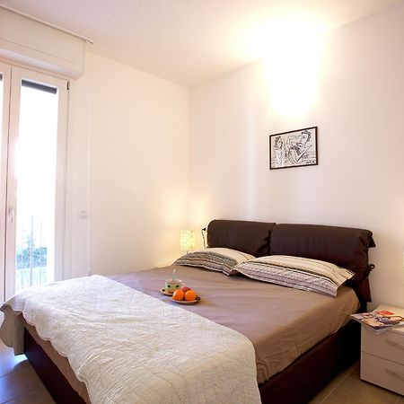 4 Village Centre Lenno Homes With Pool-By Italian Apartments 客房 照片