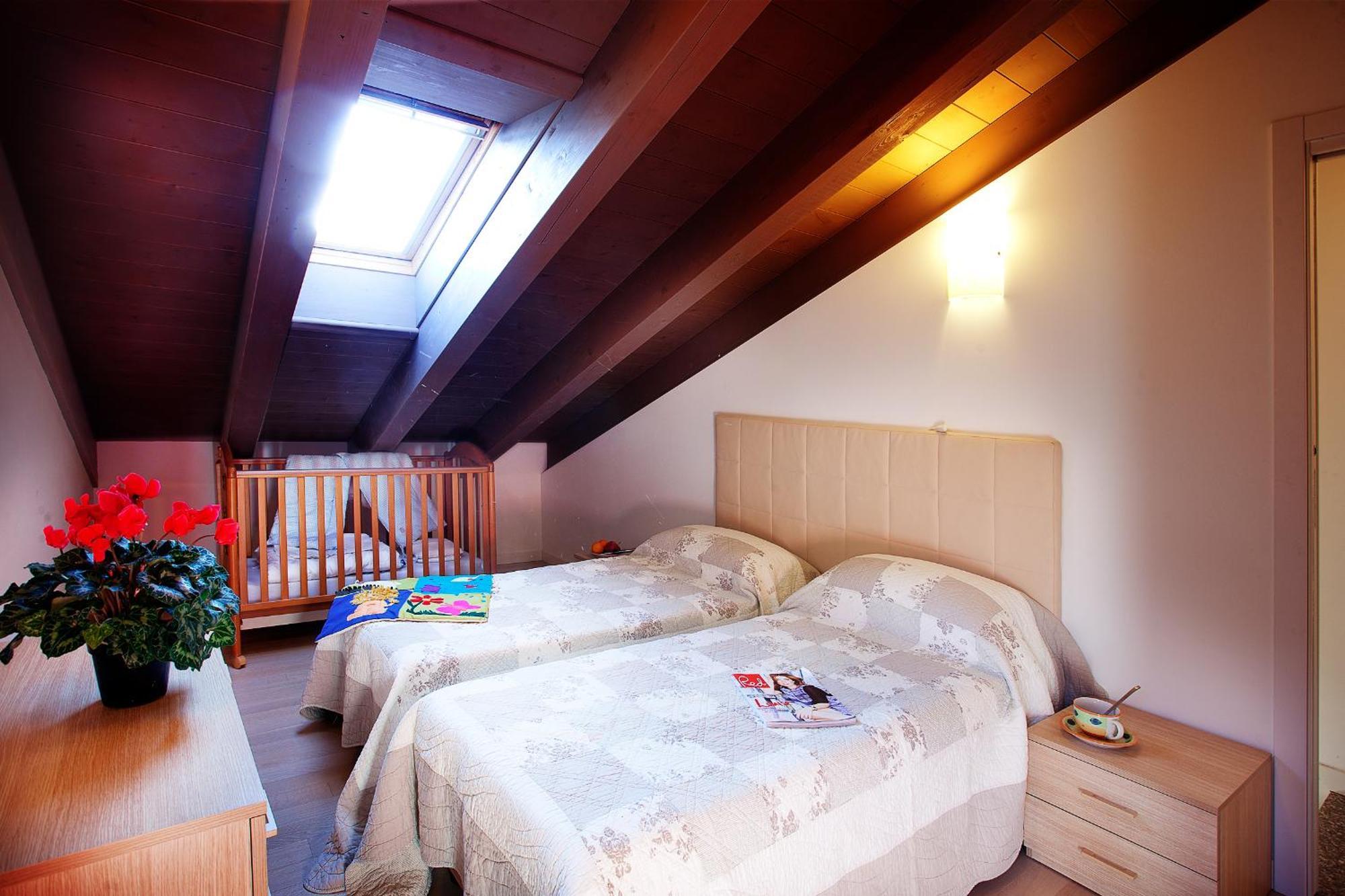 4 Village Centre Lenno Homes With Pool-By Italian Apartments 客房 照片