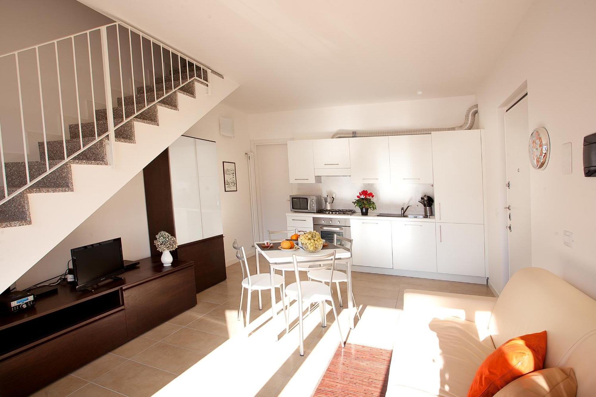 4 Village Centre Lenno Homes With Pool-By Italian Apartments 客房 照片