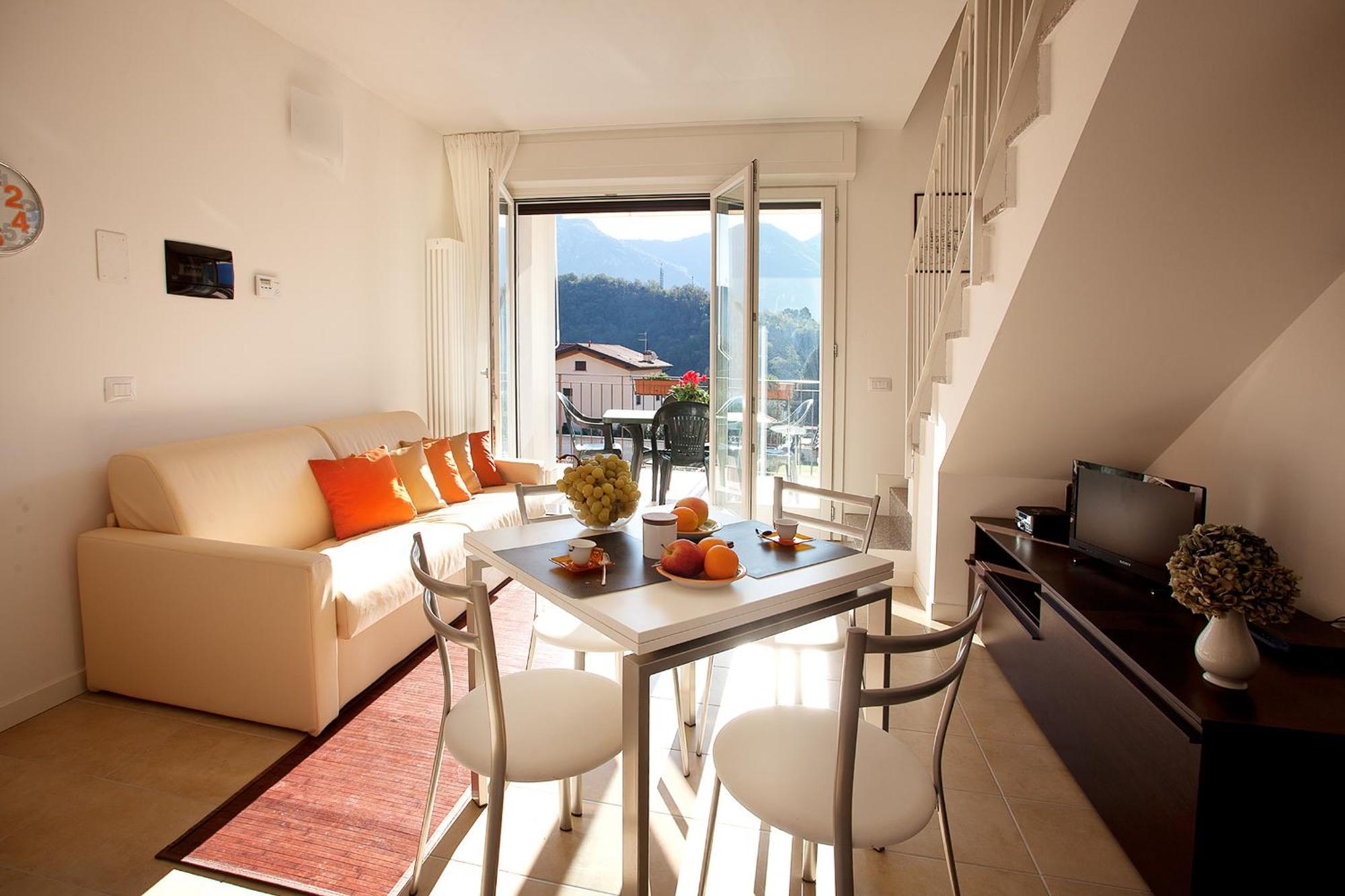 4 Village Centre Lenno Homes With Pool-By Italian Apartments 客房 照片