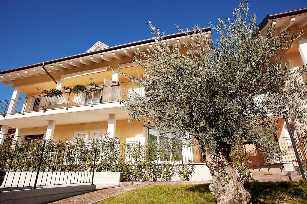 4 Village Centre Lenno Homes With Pool-By Italian Apartments 客房 照片
